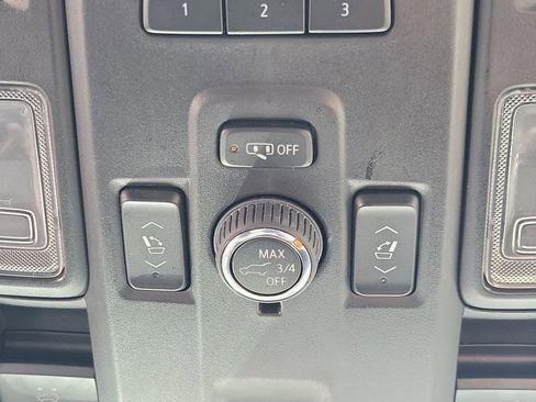 Used 2023 Cadillac Escalade Premium Luxury w/ LPO, Radiant Package image 37