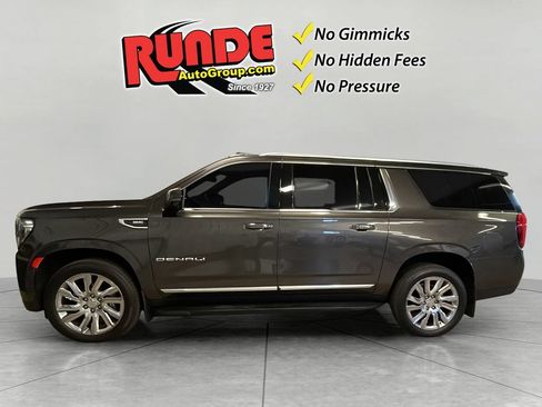 Certified 2021 GMC Yukon XL Denali AWD/4WD image 3