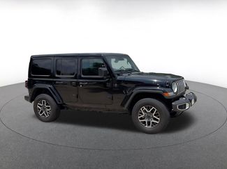 Used 2025 Jeep Wrangler Unlimited Sahara AWD/4WD video 2
