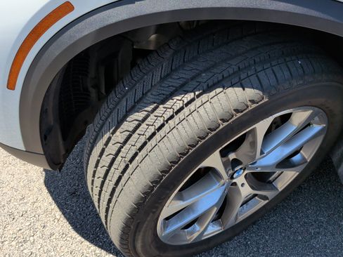 Certified 2024 BMW X5 xDrive40i w/ Premium Package image 13