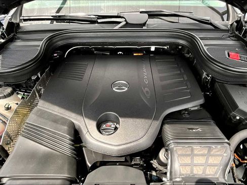 New 2026 Mercedes-Benz GLS 450 4MATIC image 18