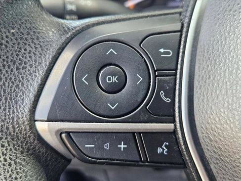 Used 2021 Toyota Camry LE image 11