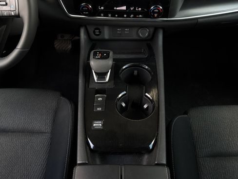 Used 2026 Nissan Rogue SV FWD image 15