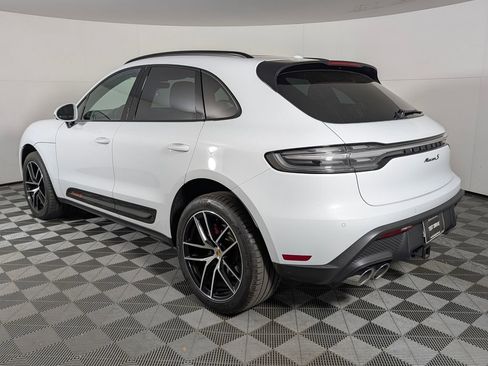 Certified 2023 Porsche Macan S image 3