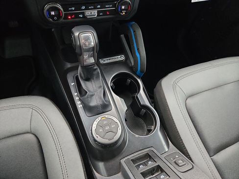 Used 2024 Ford Bronco Black Diamond image 22