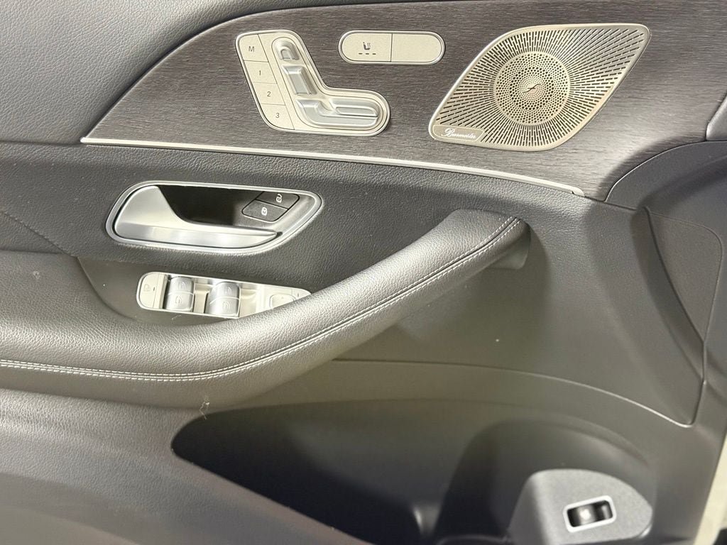 Used 2021 Mercedes-Benz GLE 350 4MATIC image 23