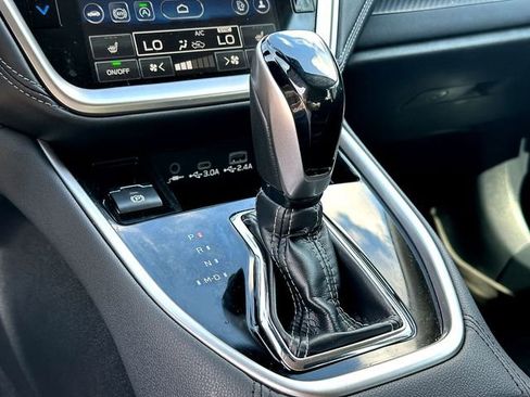 Used 2025 Subaru Legacy Premium AWD/4WD image 16