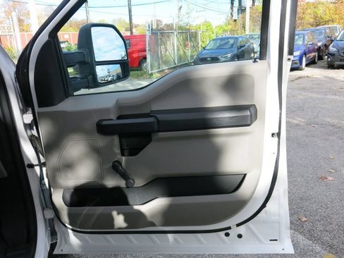 Used 2021 Ford F350 XL w/ Camper Package image 40