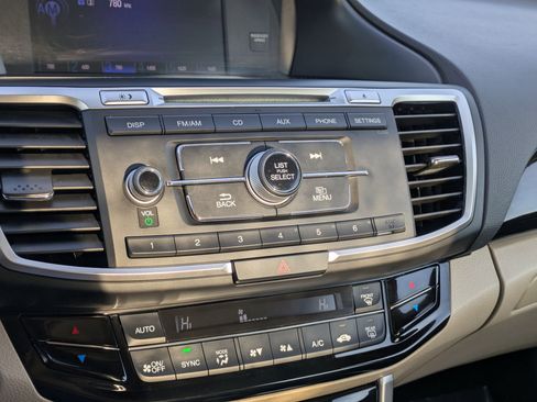 Certified 2017 Honda Accord LX image 20