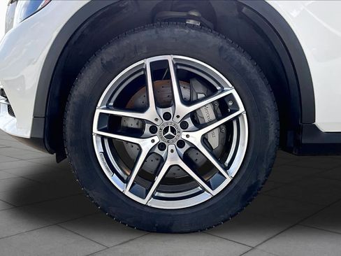 Certified 2019 Mercedes-Benz GLC 300 image 11