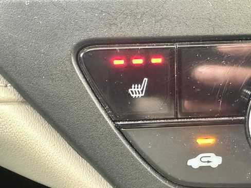 Used 2023 Honda Accord EX image 12