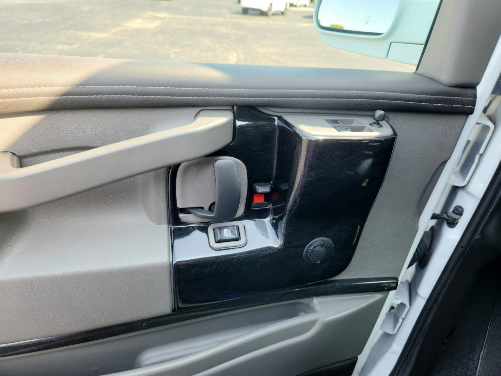 Used 2020 Chevrolet Express 2500 Extended w/ Enhanced Convenience Package RWD image 26
