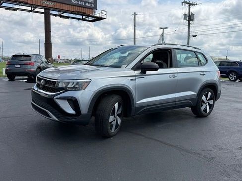 Certified 2024 Volkswagen Taos S AWD/4WD image 3