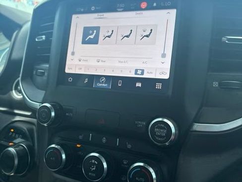 Used 2022 RAM 1500 Big Horn AWD/4WD image 22