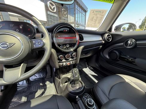 Used 2023 MINI Cooper 2-Door Hardtop FWD image 23