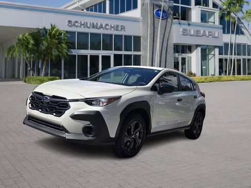 Used 2024 Subaru Crosstrek 2.0i AWD/4WD image 3
