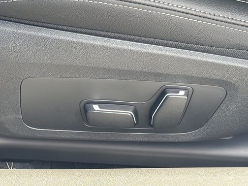 New 2026 BMW M240i xDrive Coupe AWD/4WD image 18