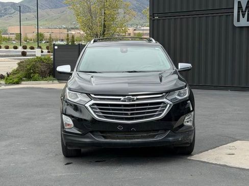 Used 2021 Chevrolet Equinox Premier image 2