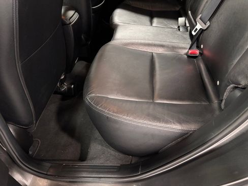 Used 2010 MAZDA MAZDA3 s Grand Touring image 21