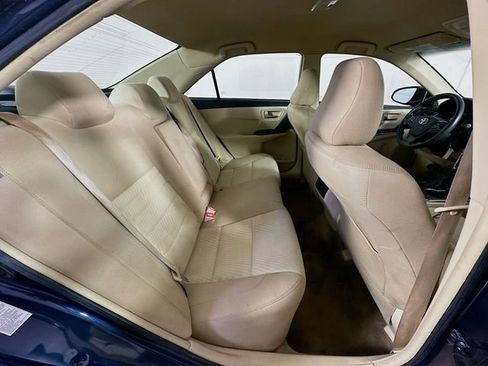 Used 2017 Toyota Camry LE image 25