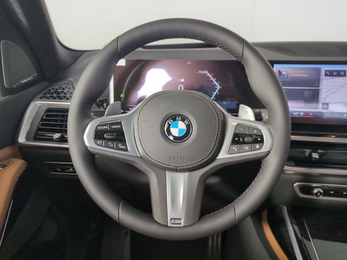 New 2026 BMW X7 xDrive40i w/ Executive Package image 13