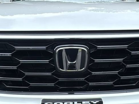 Used 2024 Honda CR-V EX image 11