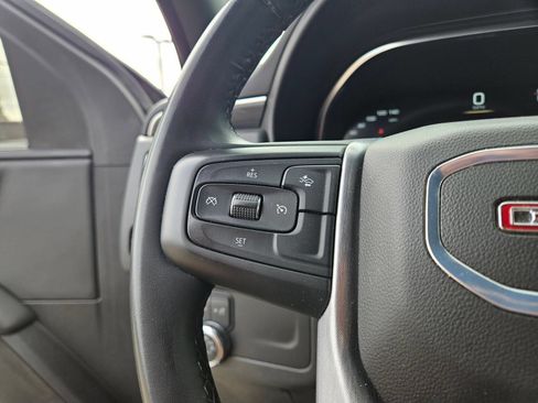 Used 2024 GMC Yukon SLT AWD/4WD image 12