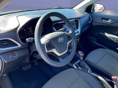 Used 2018 Hyundai Accent SE FWD image 17