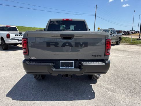 New 2026 RAM 2500 Tradesman AWD/4WD image 5
