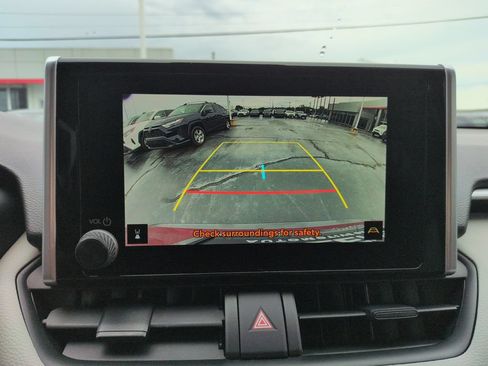 Certified 2023 Toyota RAV4 XLE AWD/4WD image 20