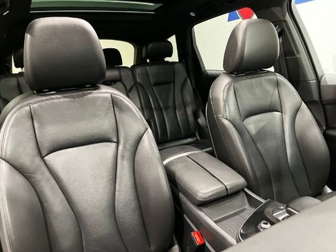 Used 2017 Audi Q7 3.0T Premium Plus w/ Premium Plus Package image 43