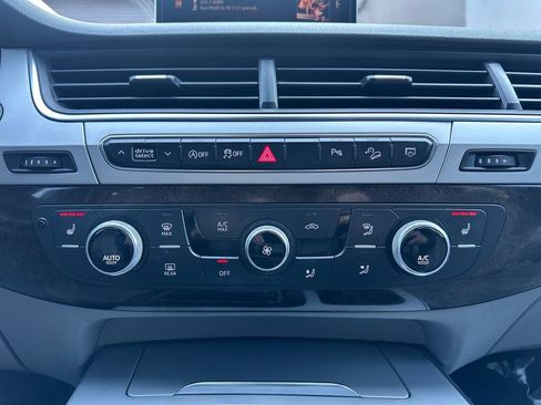 Used 2019 Audi Q7 2.0T Premium w/ Cold Weather Package AWD/4WD image 25