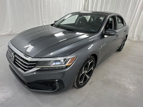 Used 2020 Volkswagen Passat 2.0T R-Line image 7