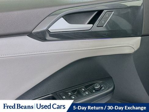 Used 2023 Volkswagen Taos SEL AWD/4WD image 19