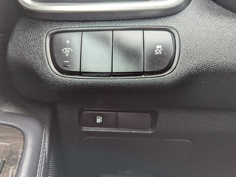 Used 2017 Kia Sorento L FWD image 21