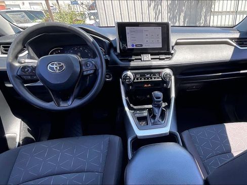 Used 2024 Toyota RAV4 XLE w/ Convenience Package FWD image 16