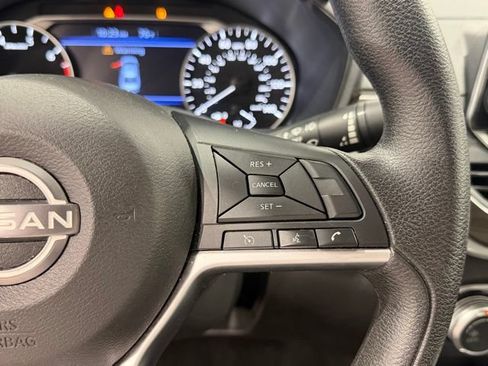 Used 2024 Nissan Altima 2.5 SV FWD image 17