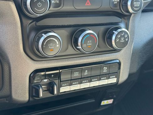 Used 2022 RAM 2500 Tradesman AWD/4WD image 13