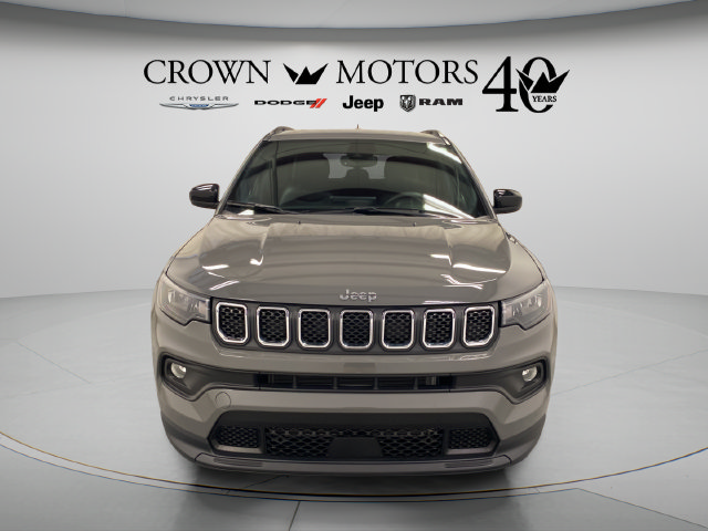 Used 2023 Jeep Compass Latitude AWD/4WD image 10