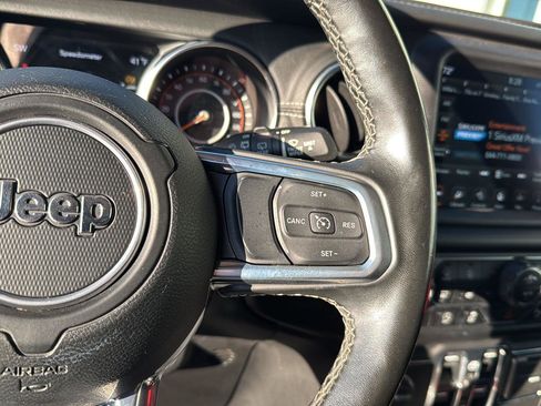 Used 2020 Jeep Wrangler Unlimited Sahara w/ Dual Top Group image 19