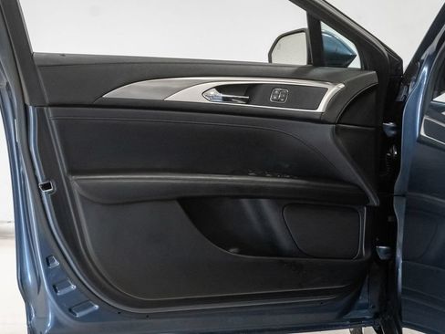 Used 2019 Lincoln MKZ Premiere FWD image 8