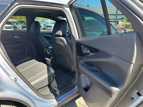 Used 2024 Chevrolet Blazer EV LT image 14