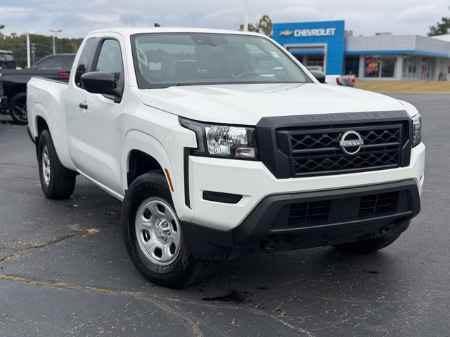 Used 2022 Nissan Frontier S AWD/4WD image 2