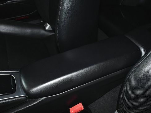 Used 2016 Porsche 911 Carrera 4 image 41