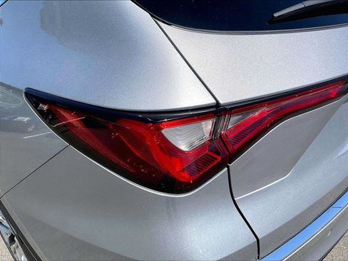 Used 2023 Acura MDX SH-AWD w/ Advance Package image 31