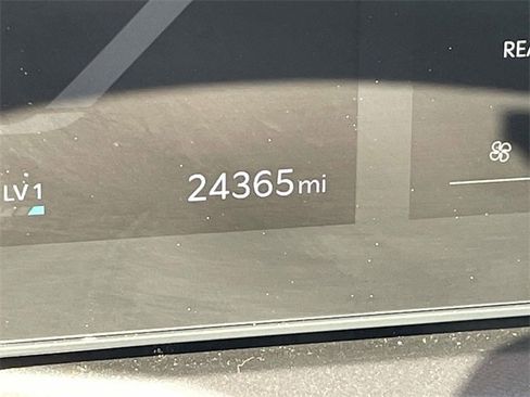 Certified 2024 Kia EV9 Wind image 33