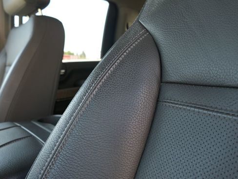 Used 2021 GMC Sierra 3500 Denali w/ Denali Ultimate Package image 12