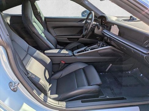 Used 2025 Porsche 911 Carrera image 16