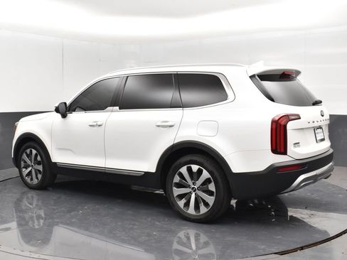 Used 2021 Kia Telluride EX w/ EX Premium Package AWD/4WD image 17