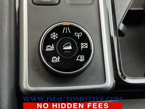 Used 2022 Nissan Pathfinder SL w/ SL Premium Package image 38